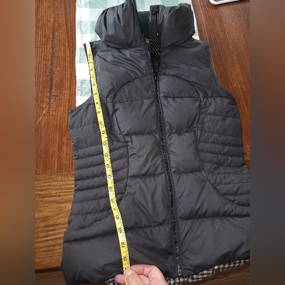 Lululemon puffer vest goose down checked inside size 4 - Picture 11 of 11